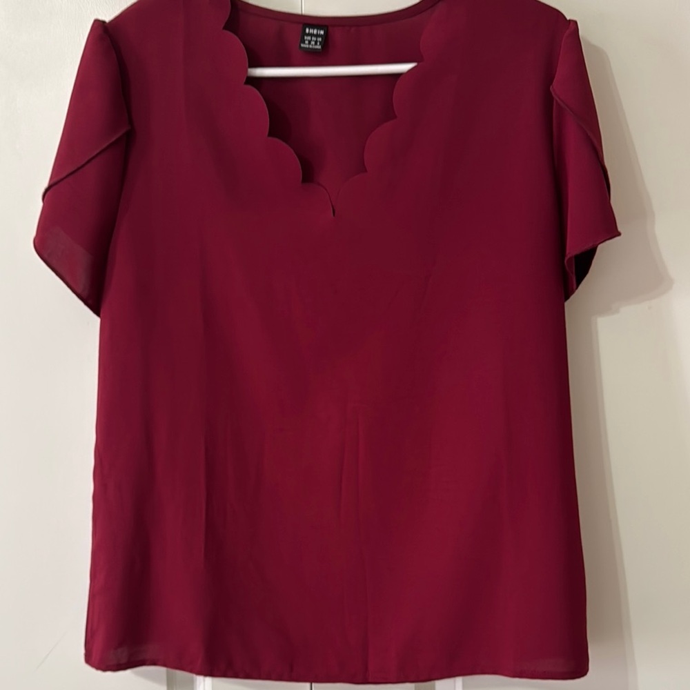 Scalloped Neck Burgundy Top